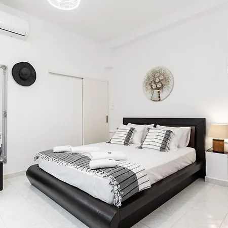 Hotel By The Sea Agia Anna *