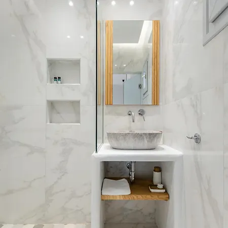 By The Sea Agia Anna Ajía Ána