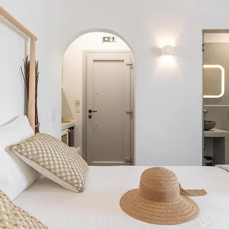 By The Sea Agia Anna * Ajía Ána