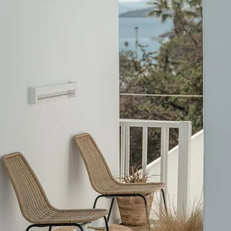 By The Sea Agia Anna ホテル *