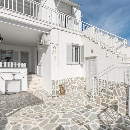 ホテル By The Sea Agia Anna *