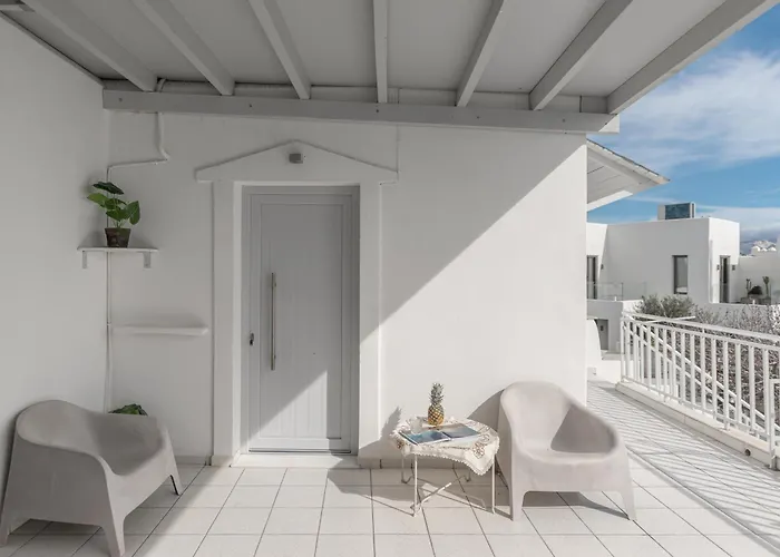 By The Sea Agia Anna Szálloda *