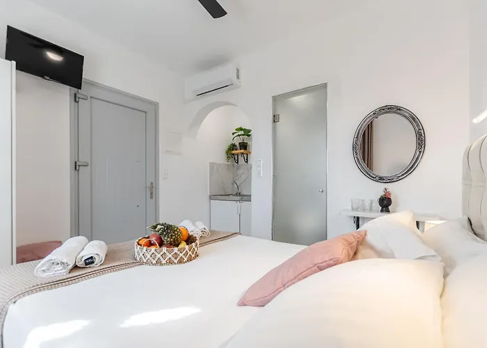 By The Sea Agia Anna Szálloda